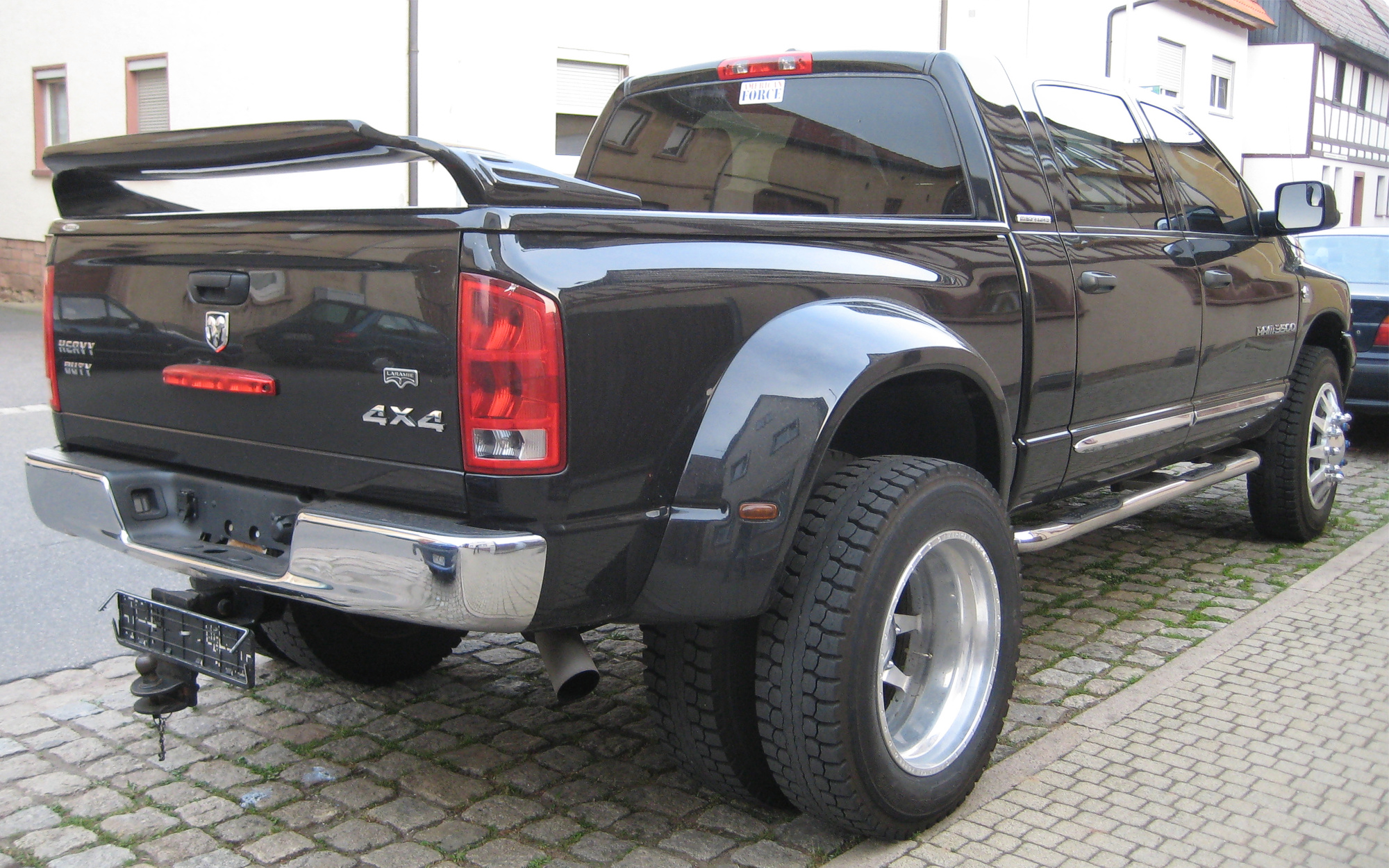 2006_-_Dodge_Ram_3500_-_Mega_Cab_-_Dually_4x4_-_Laramie_-_RR